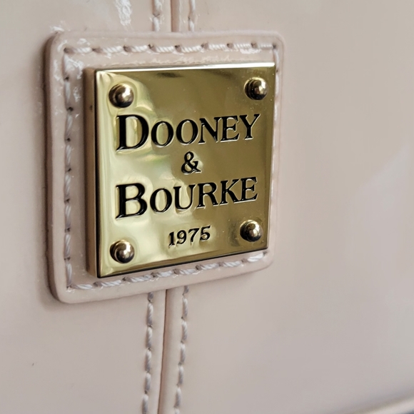 Dooney & Burke Trixie Crossbody Purse Blush color, New with defect - Picture 10 of 13